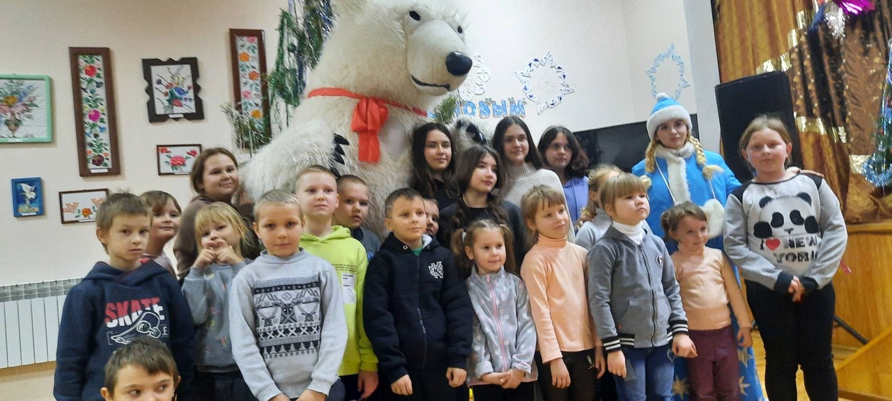 Новогодний утренник «В эти зимние дни пусть сбываются мечты».